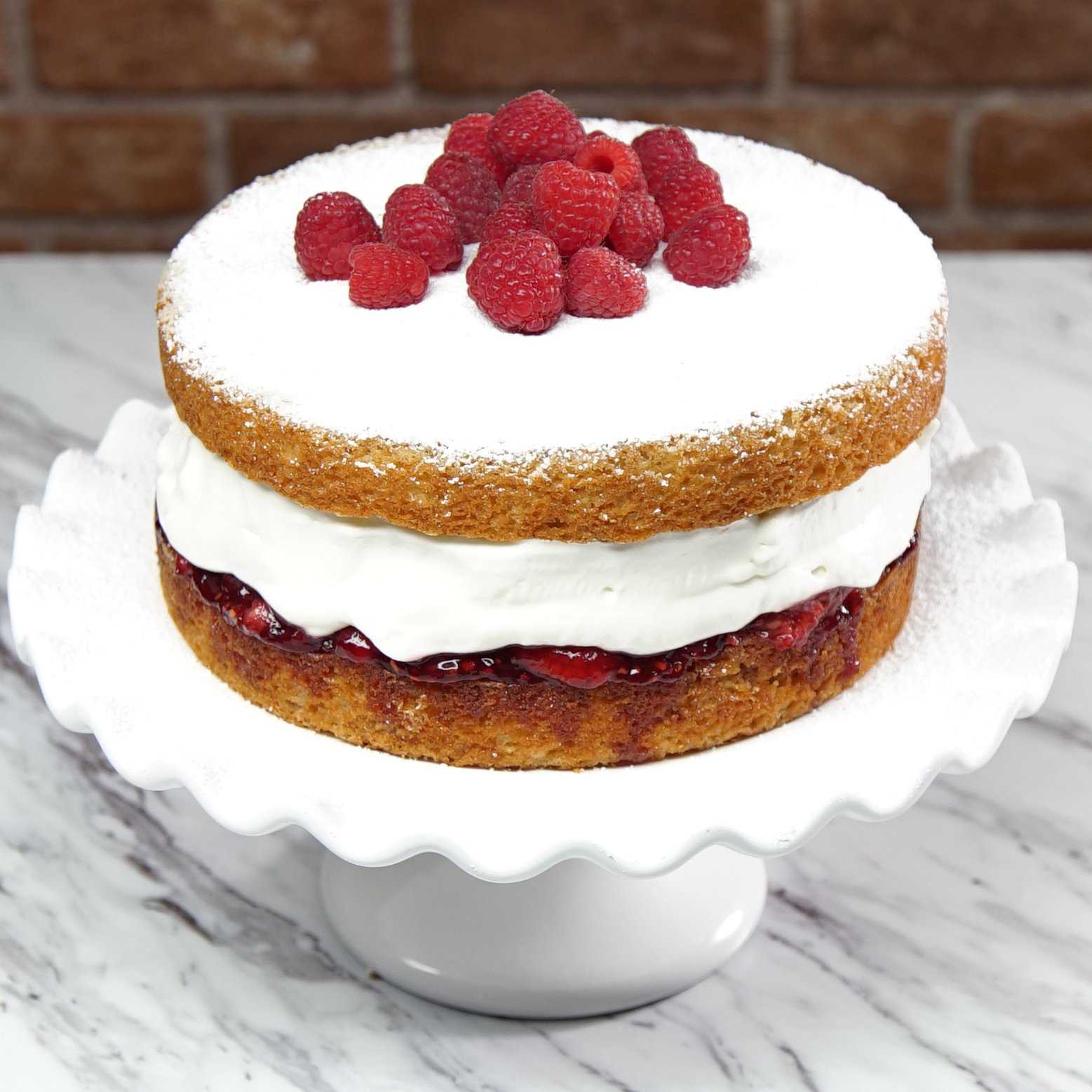 Queen Victoria Sponge