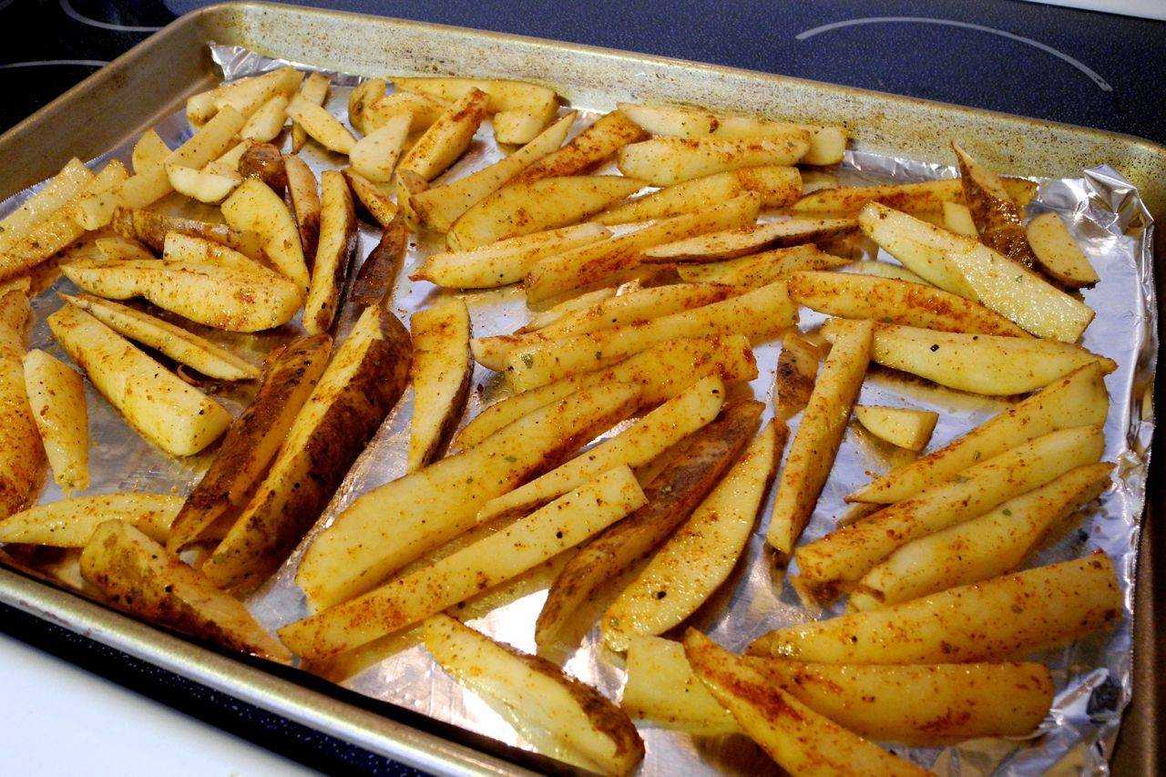 Рецепты из картошки без духовки. Картошка соломкой в духовке.