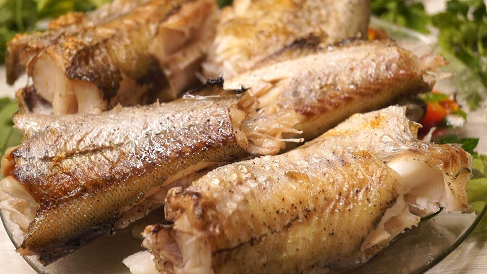 Минтай в духовке — 6 самых вкусных рецептов