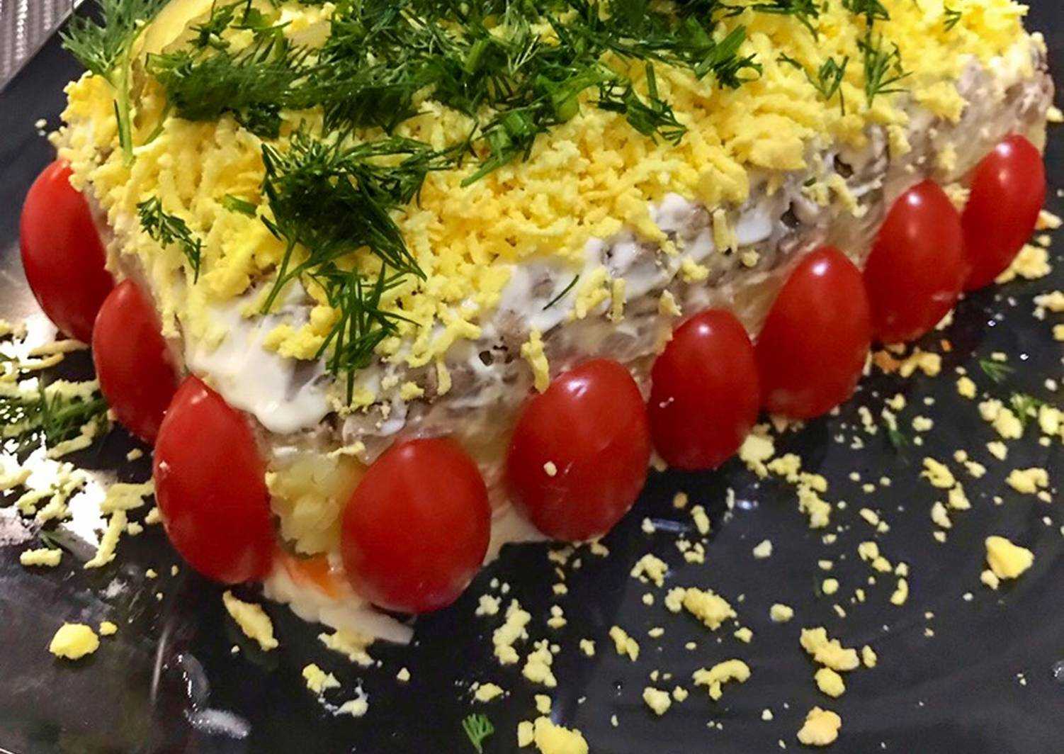 Пошаговый рецепт с фото приготовления салата с куриной печенью Царь