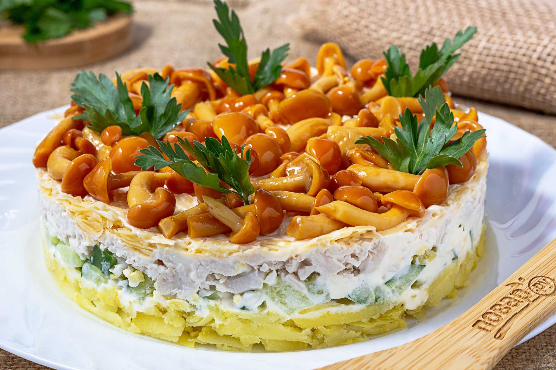 Самые вкусные новогодние салаты 2023 года как приготовить
