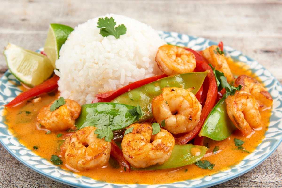 Очень быстрое и вкусное индийское блюдо — креветки с соусом карри Конечно помимо карри, в этом блюде ещё используется очень много специй, поэтому