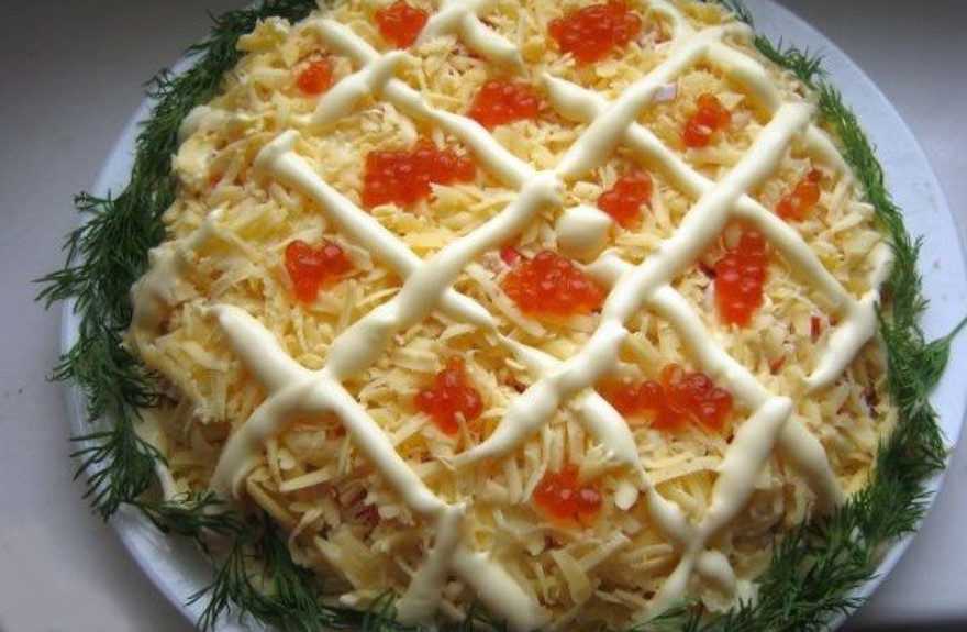 Простые салаты на новый год 2024 — 17 самых вкусных рецептов
