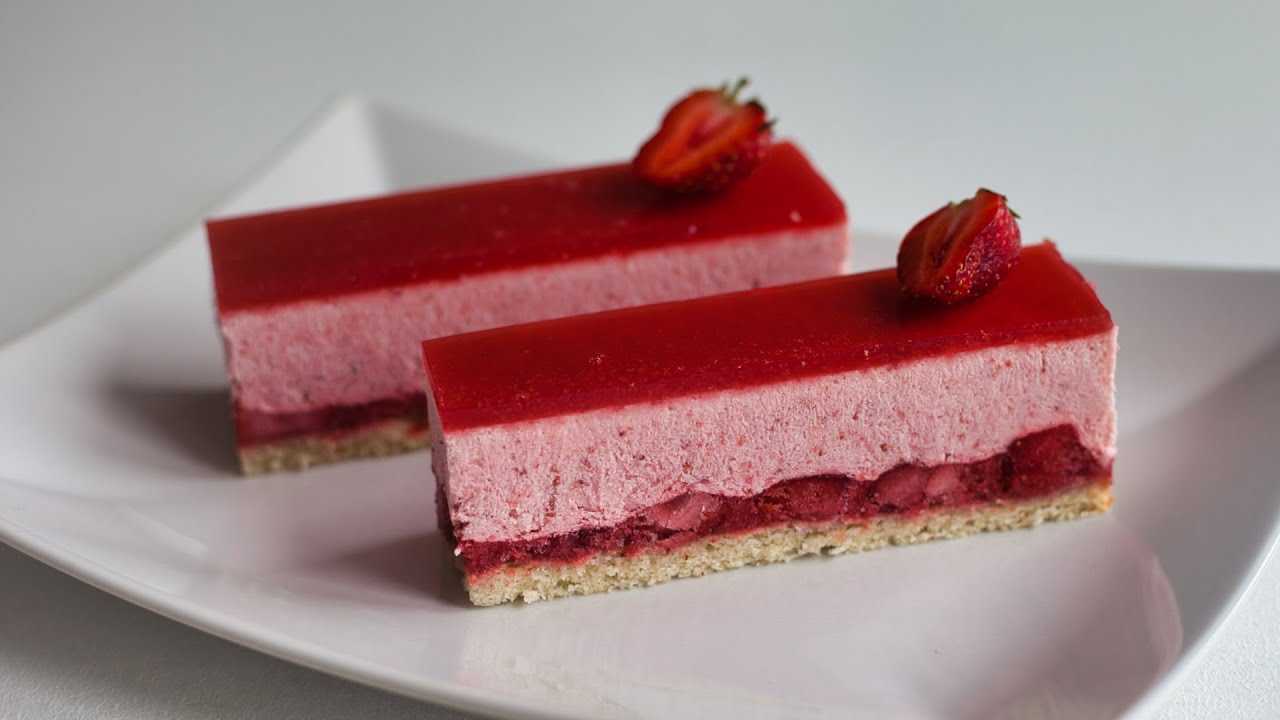 Торт с клубникой и йогуртовым муссом – mary bakery