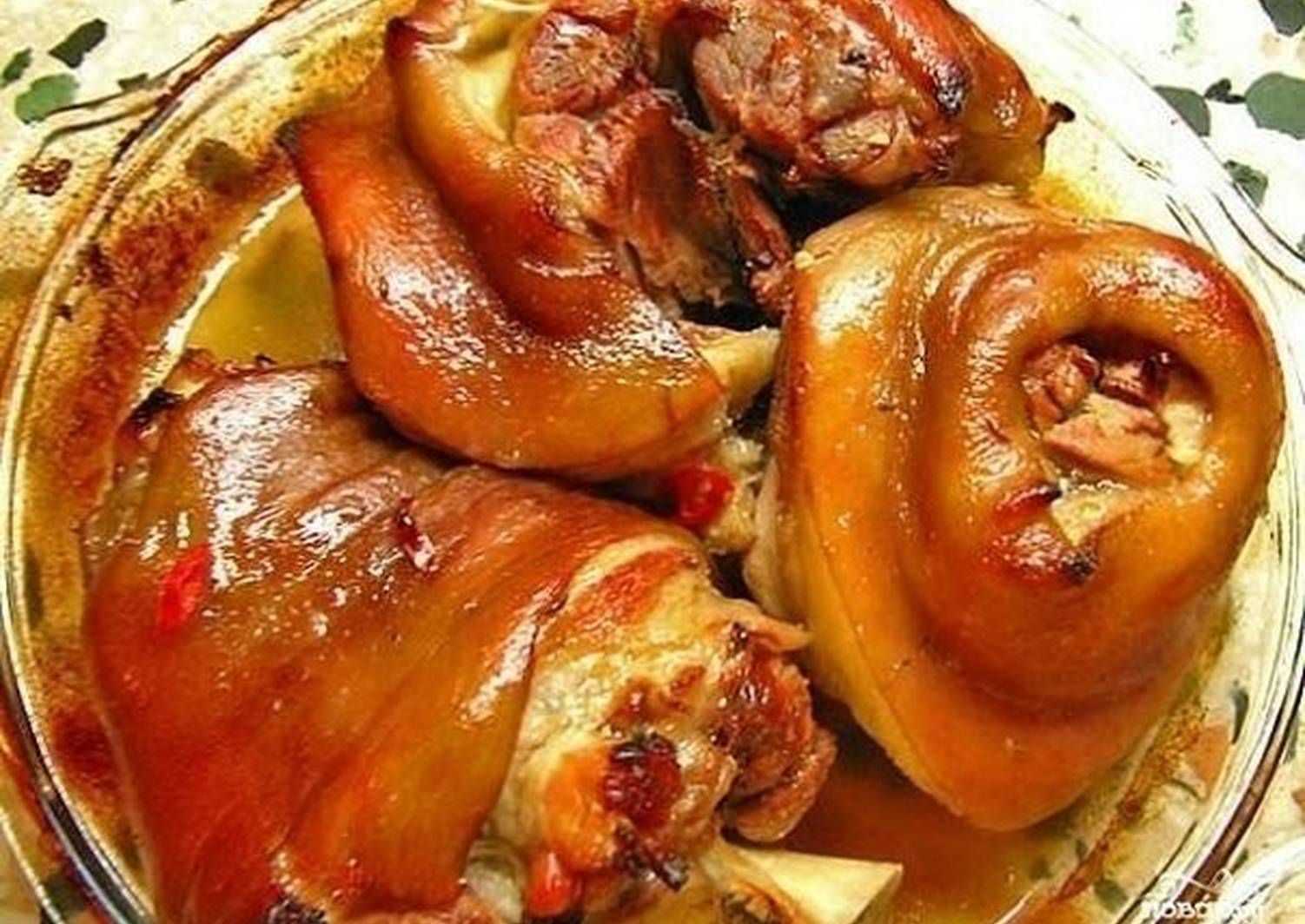 Как сварить вкусный холодец из свиных ножек и курицы