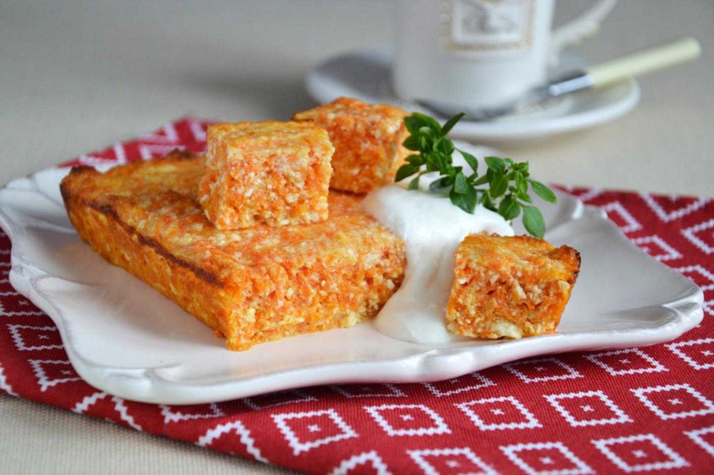 Морковная запеканка с манкой в мультиварке
