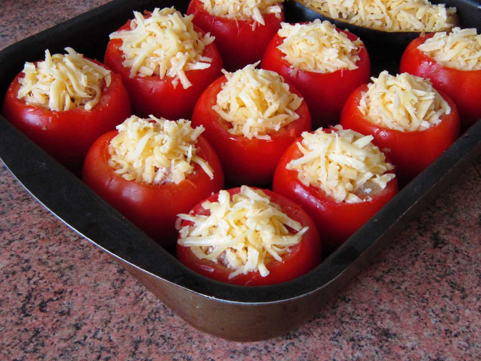 Соус помидоры с сыром в духовке