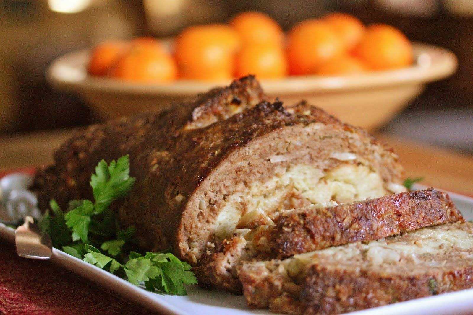 Мясной рулет из фарша — 6 рецептов с разными начинками